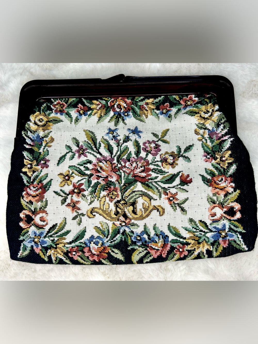 Vintage 1960s Hong Kong Floral Tapestry Lucite Frame Clutch Bag Cottagecore